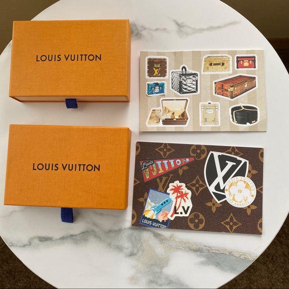 LOUIS VUITTON POST CARDS & GIFT BOX BUNDLE